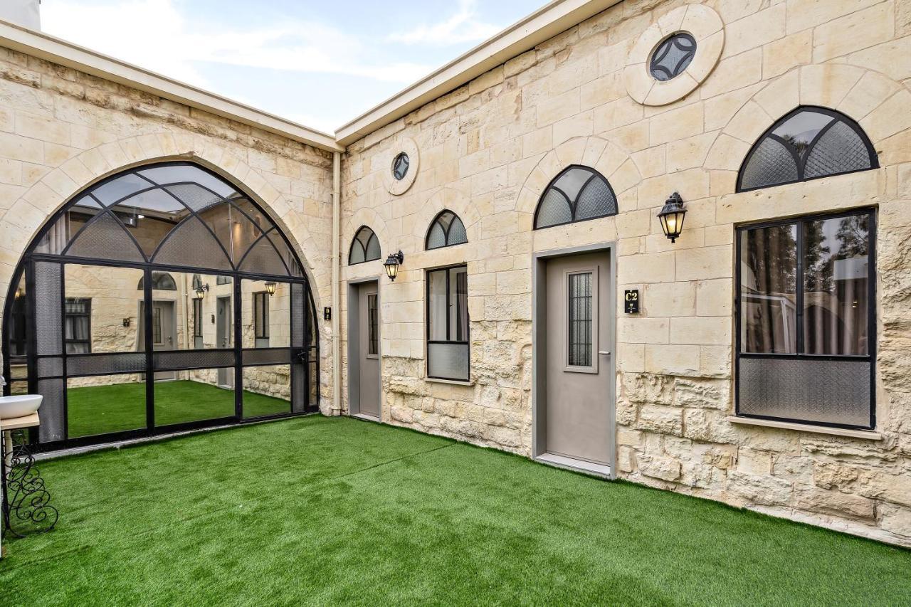 Old City Boutique - By La Finca Hotel Beersheba Buitenkant foto